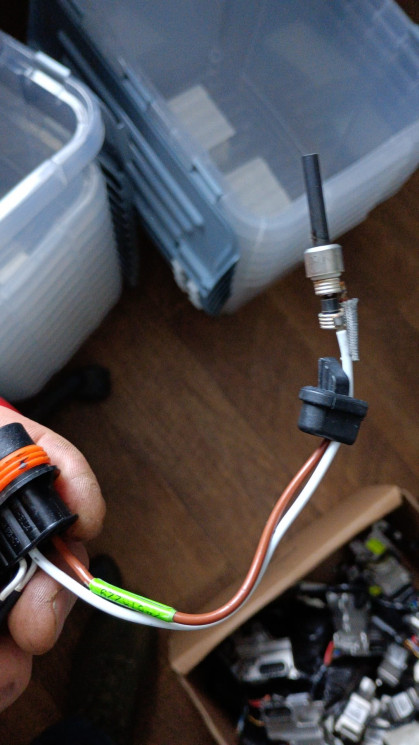 Свеча накала для Ebespacher Hydronic 2 252526990111 купить в Санкт-Петербурге